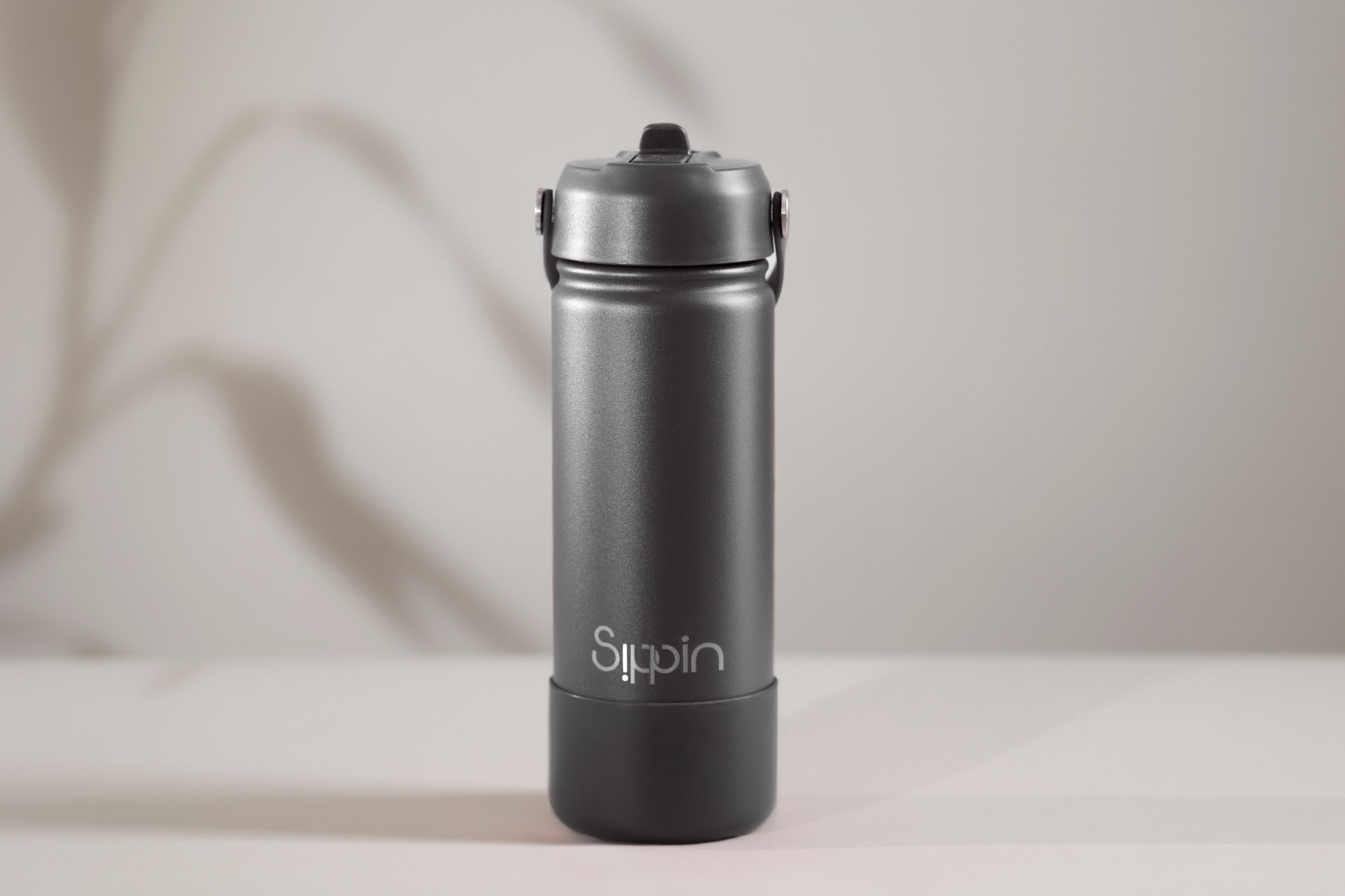 Sipping leakproof bottle’s