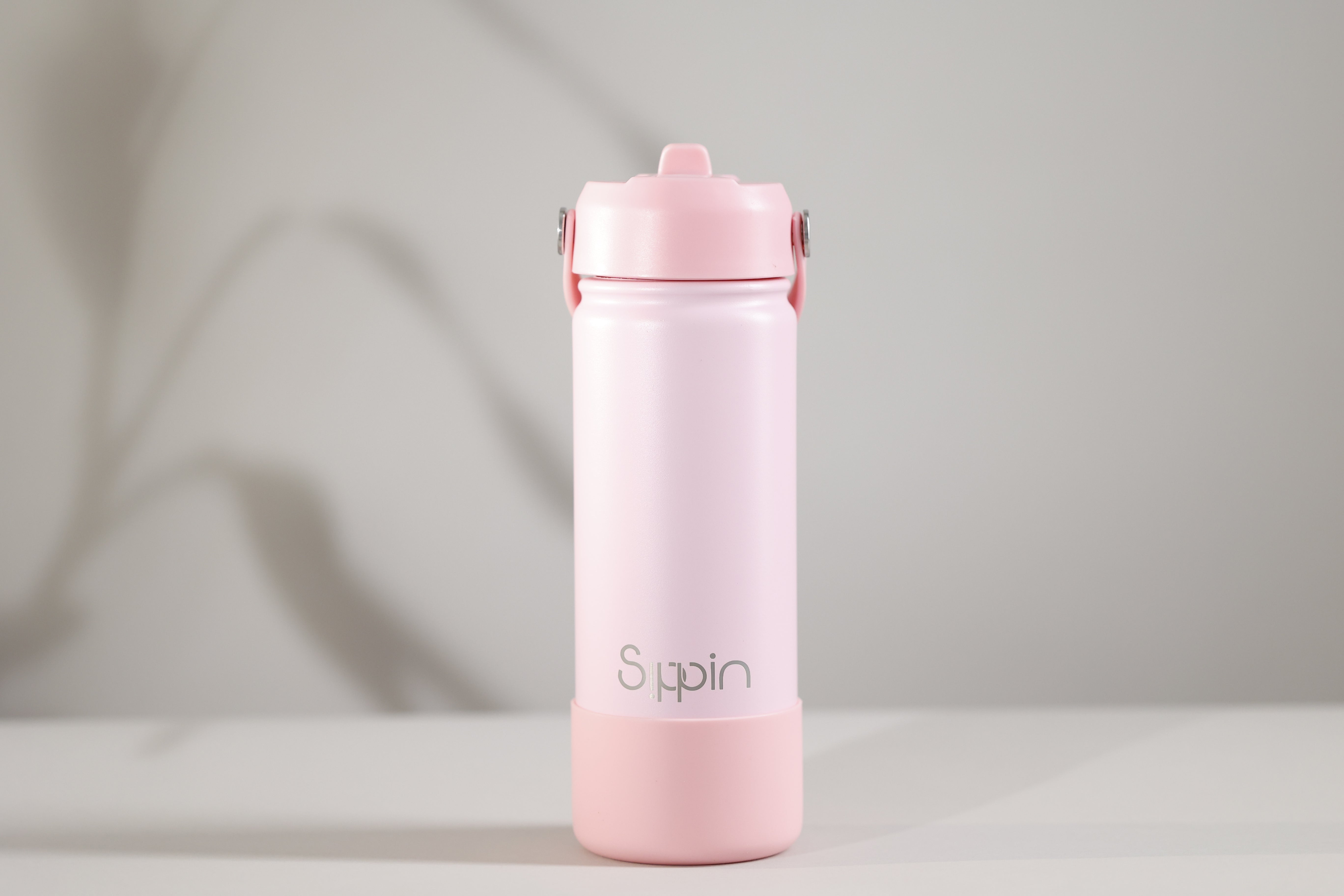 Sipping leakproof bottle’s