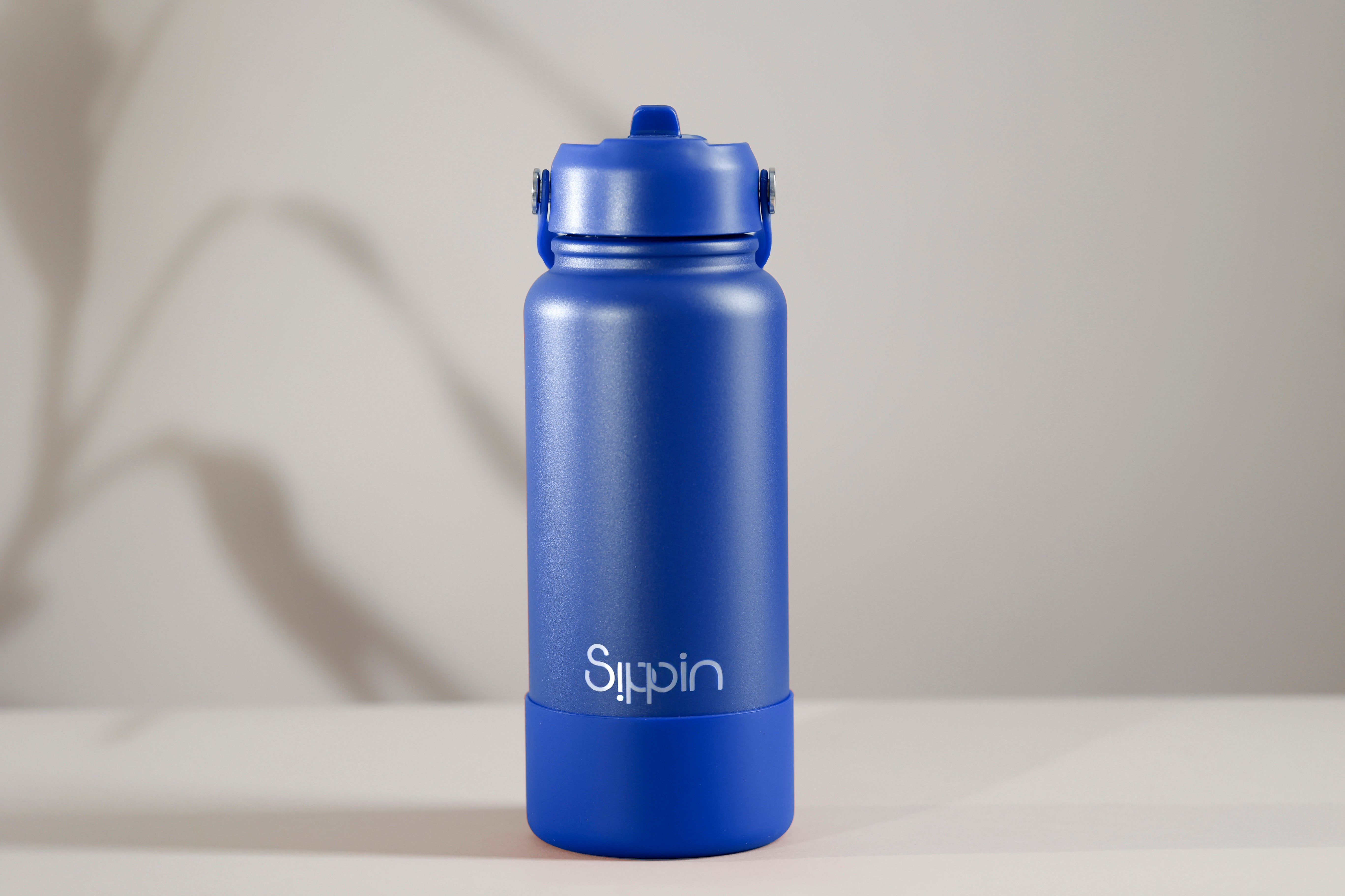 Sipping leakproof bottle’s