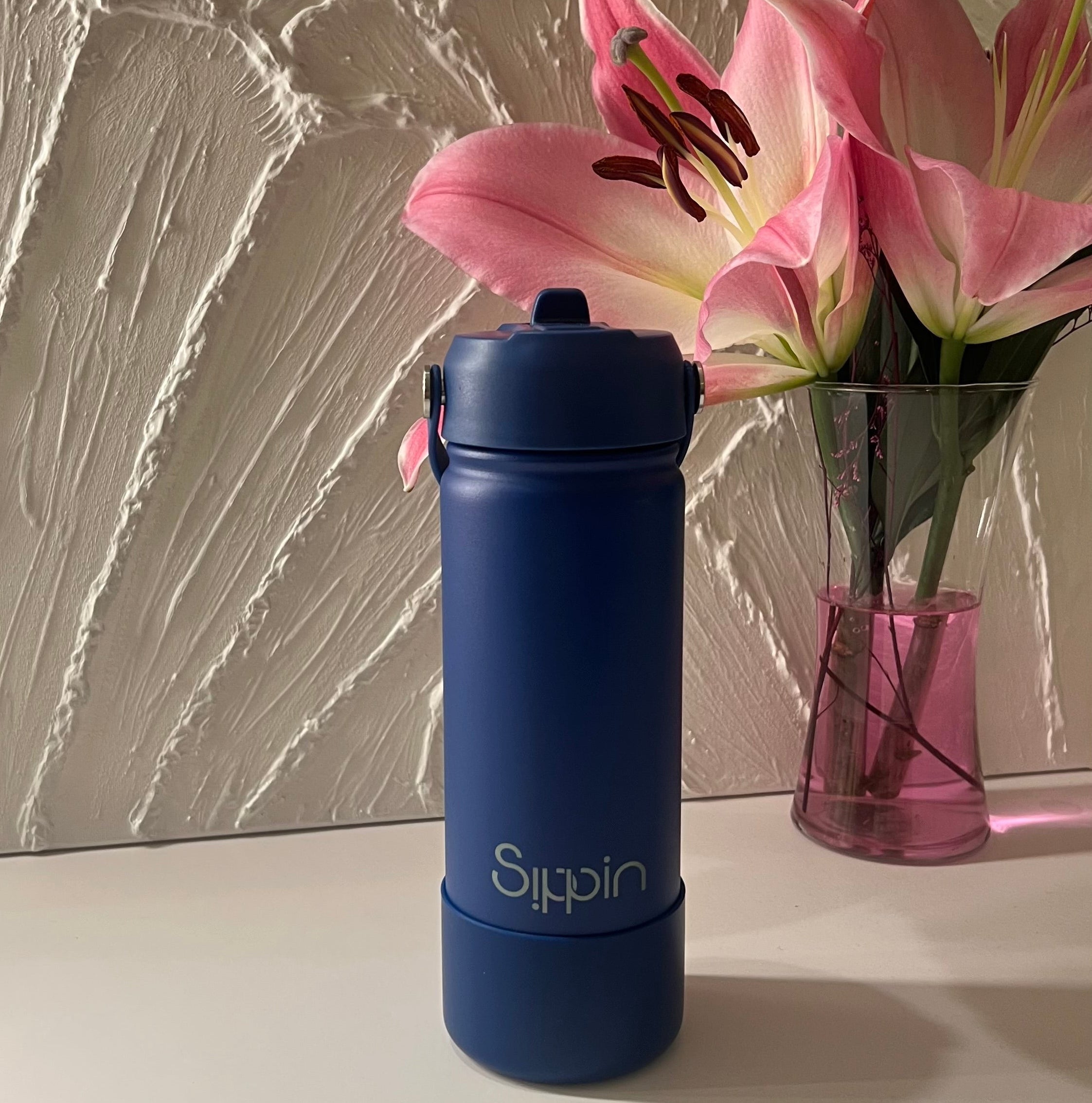 Sipping leakproof bottle’s