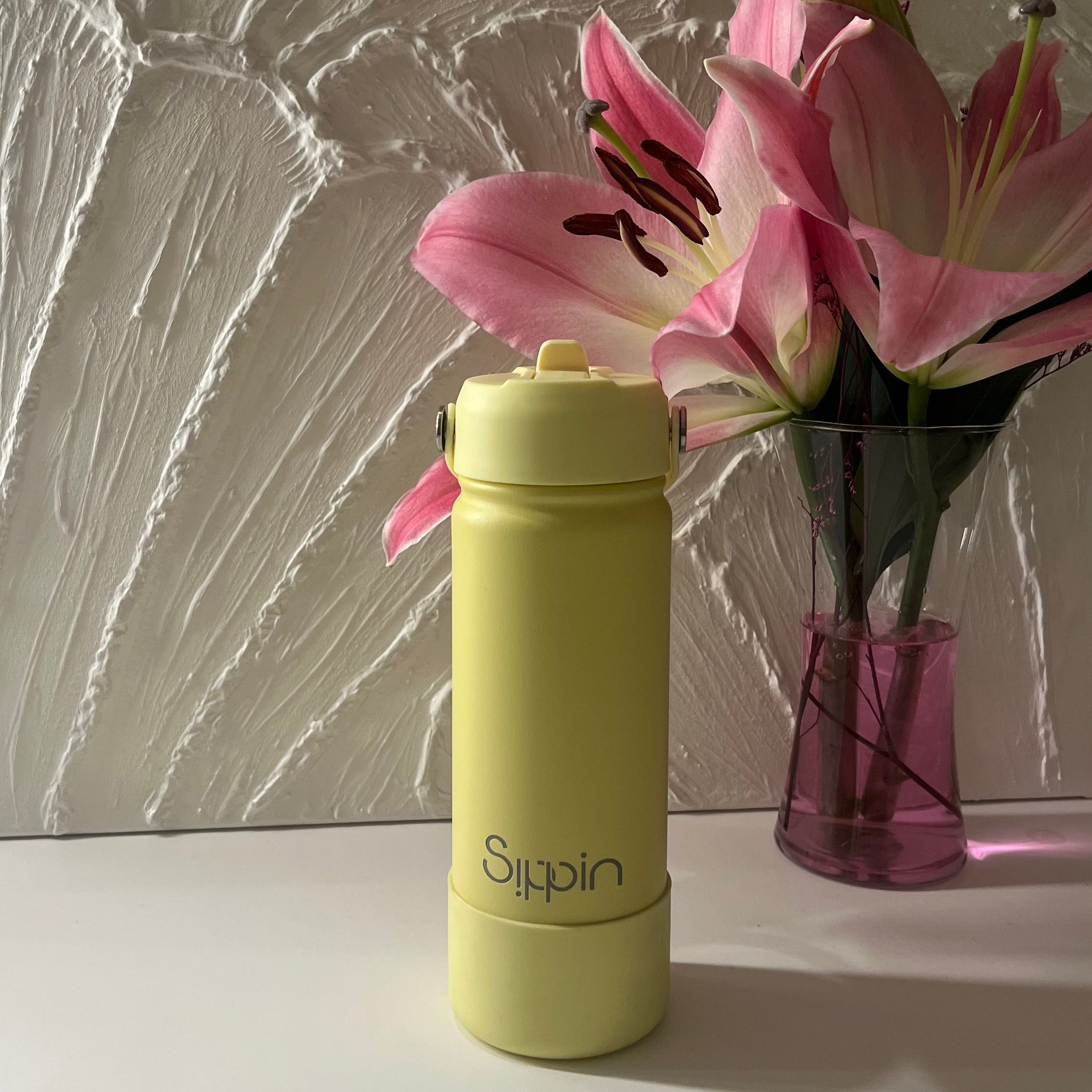 Sipping leakproof bottle’s