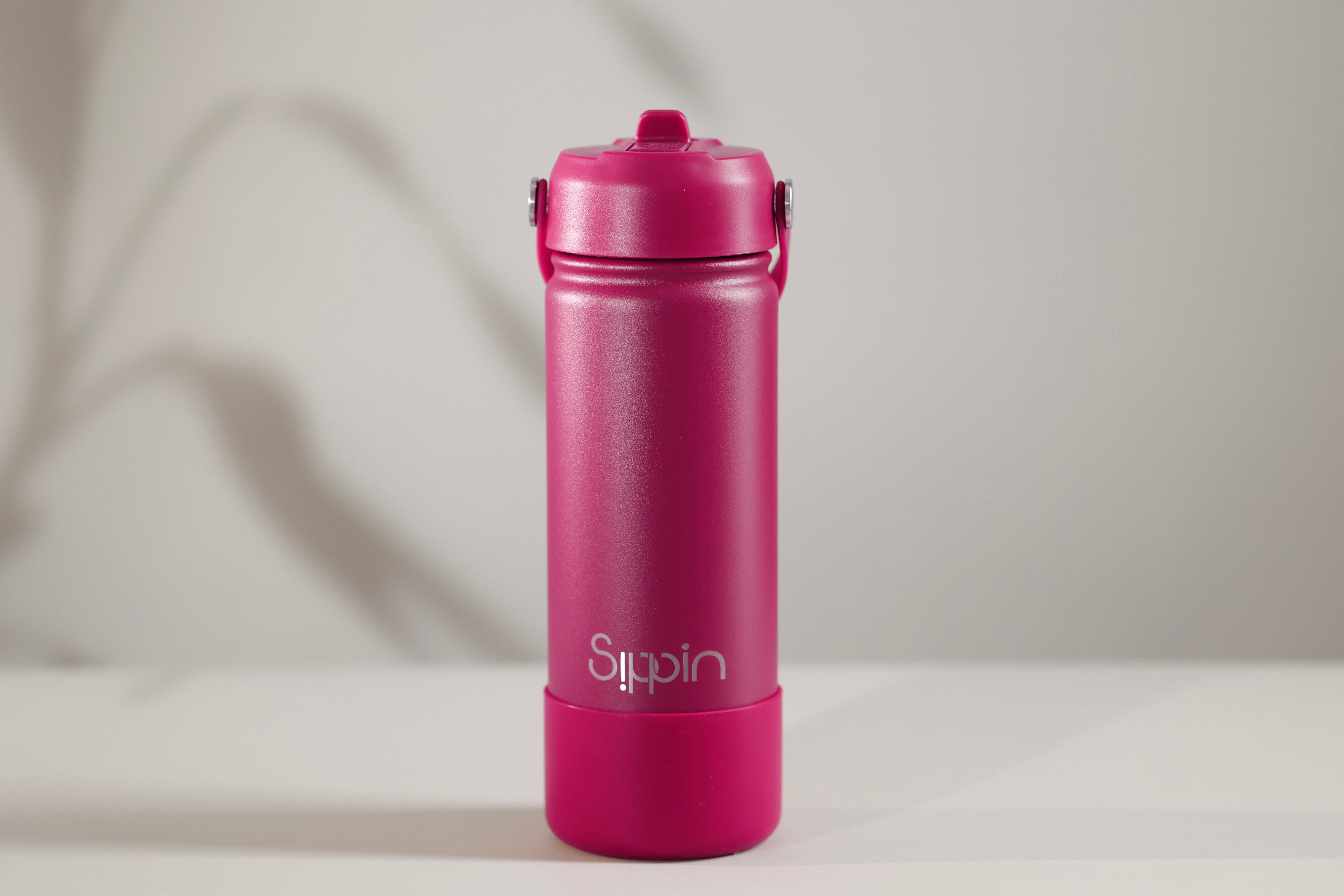 Sipping leakproof bottle’s