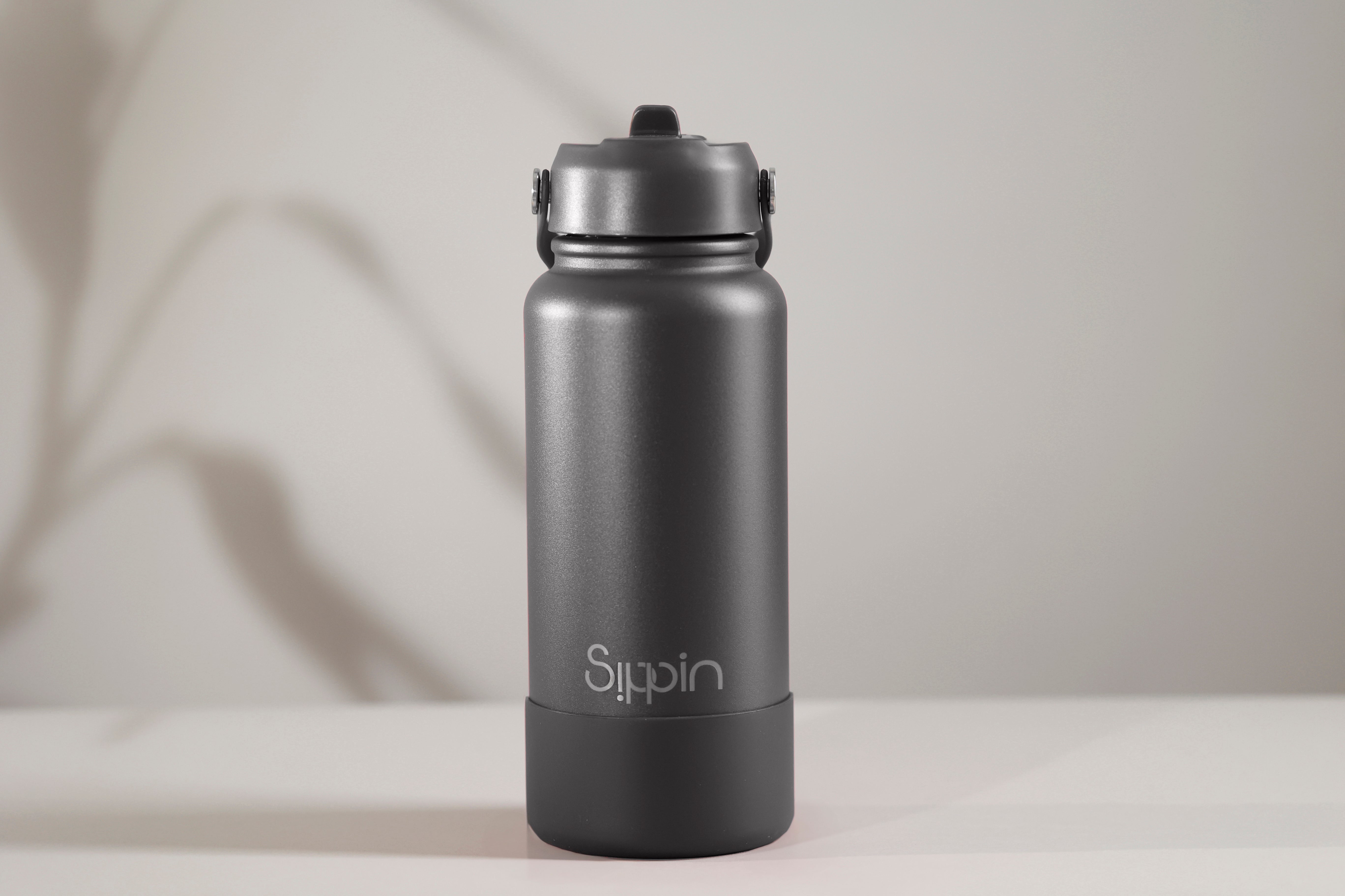 Sipping leakproof bottle’s